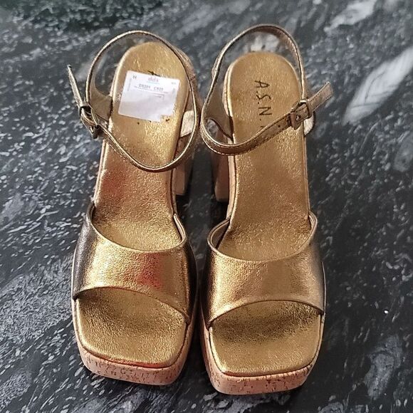 BRAND NEW A.S.N.Y BLOCK PLATFORM HEEL OPEN-TOE SANDAL - Picture 1 of 14